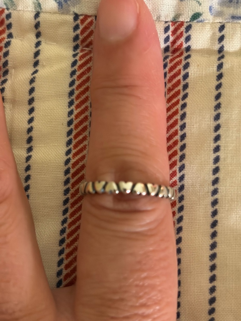 James Avery Sterling Silver Lots Of Love Band, Size 8 - Picture 2 of 4